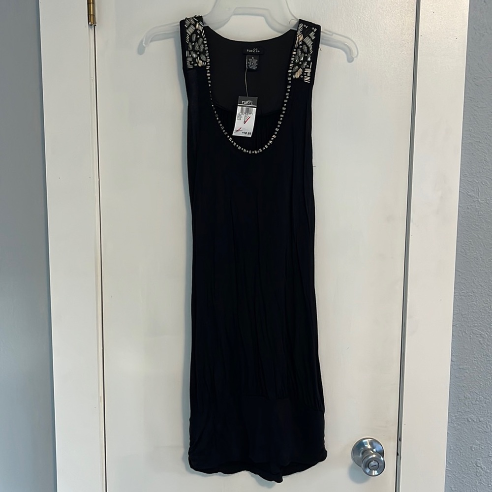 Rue21 Sleeveless Scoopneck Beaded Black Tunic